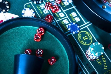 Book of Dead slot game interface on 888vip showing Egyptian theme, reels, and expanding symbol feature